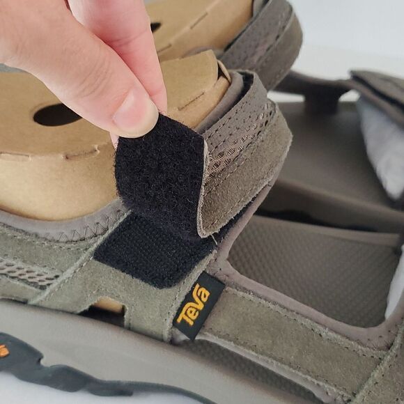 TEVA Hudson Hiking Sandal Bungee Cord Suede Water Sports Men\'s 8 NIB main image 3